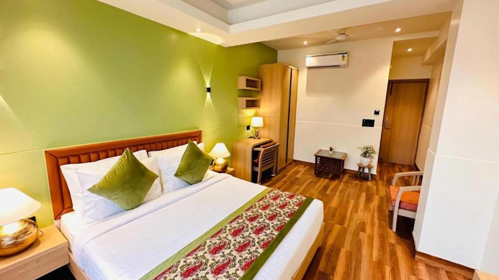 Crown Hotel Agra Near Taj Mahal Agra (Uttar Pradesh)