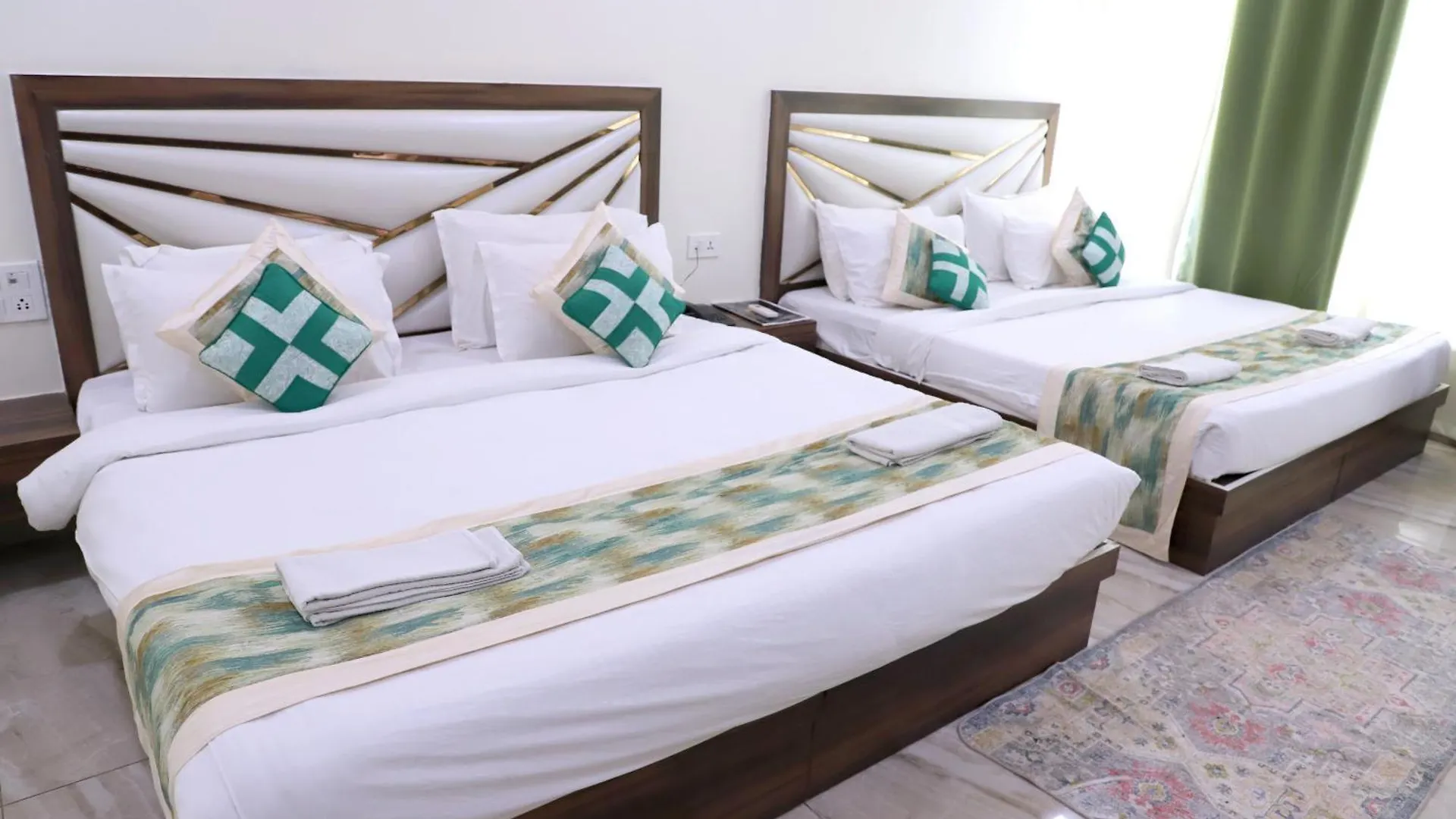 Crown Hotel Agra Near Taj Mahal Agra (Uttar Pradesh)