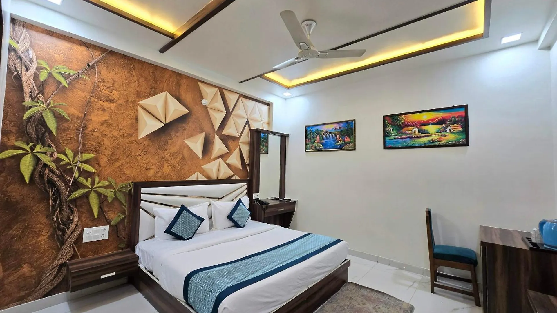 Crown Hotel Agra Near Taj Mahal  Agra (Uttar Pradesh)