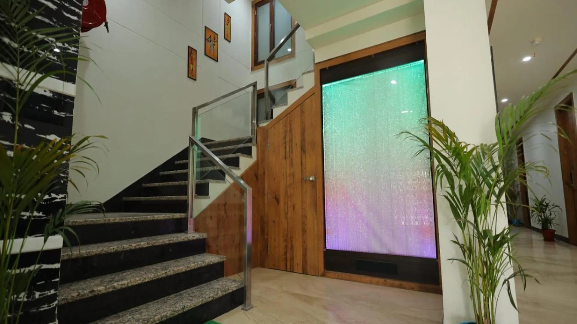 ***  Crown Hotel Agra Near Taj Mahal Indien